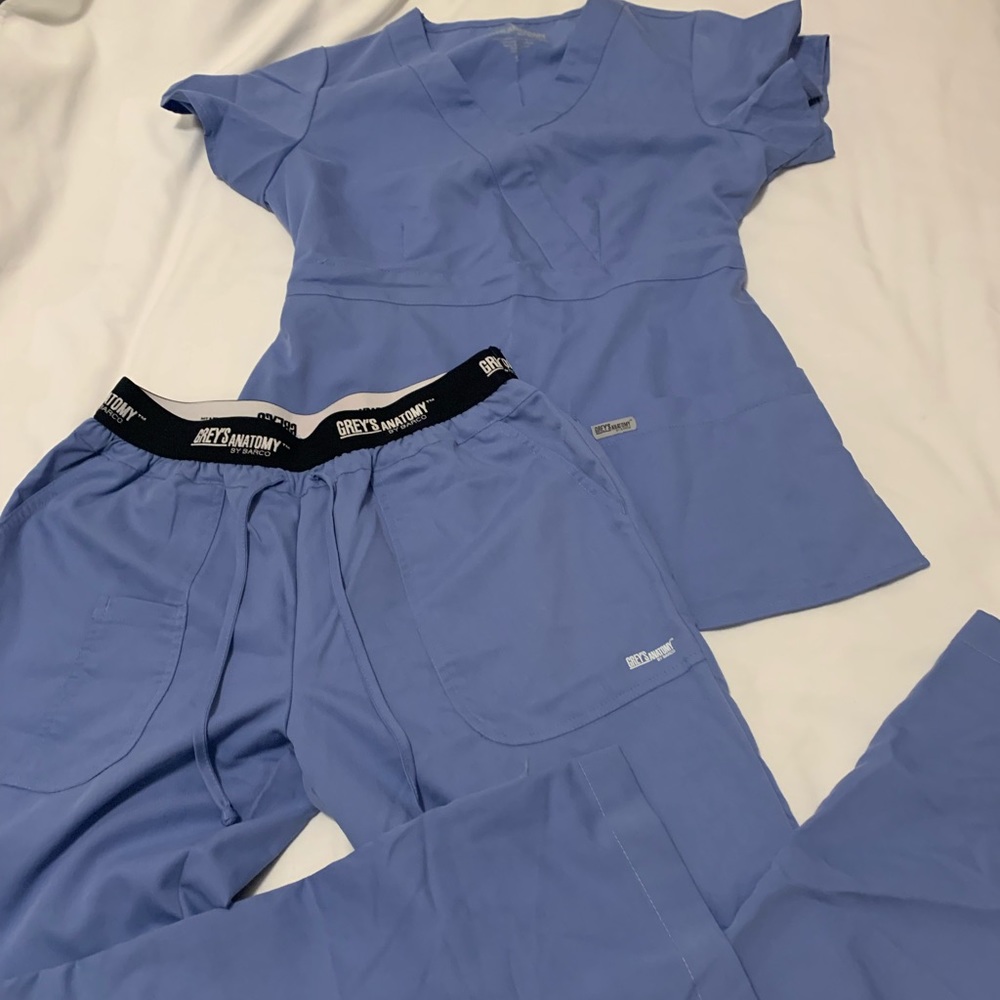 Blue V Neck Grey’s Anatomy Scrubs by Barco size S